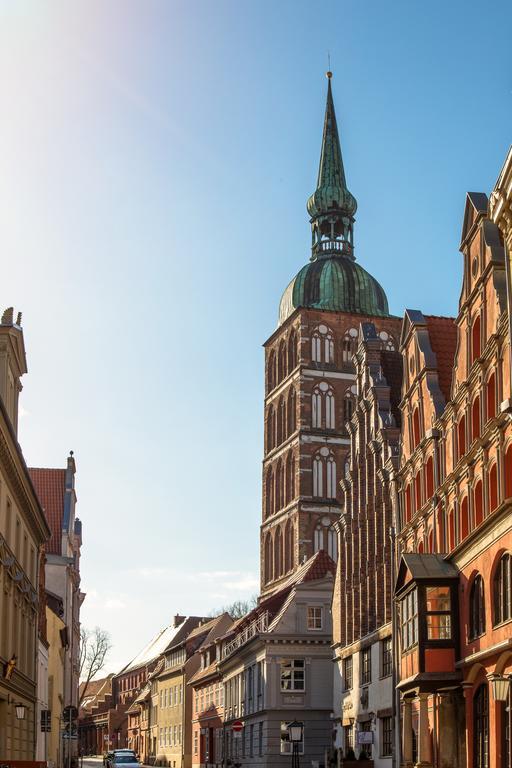 Altstadt Hotel Peiss شترالسوند المظهر الخارجي الصورة