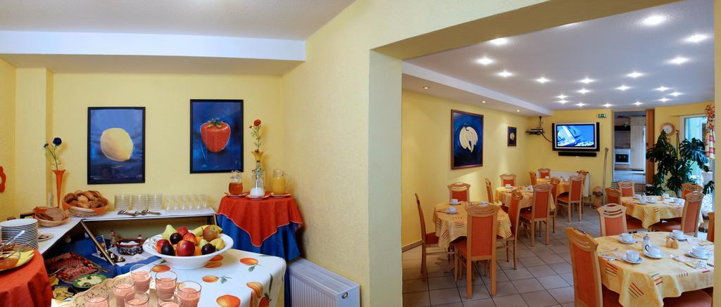 Altstadt Hotel Peiss شترالسوند المظهر الخارجي الصورة