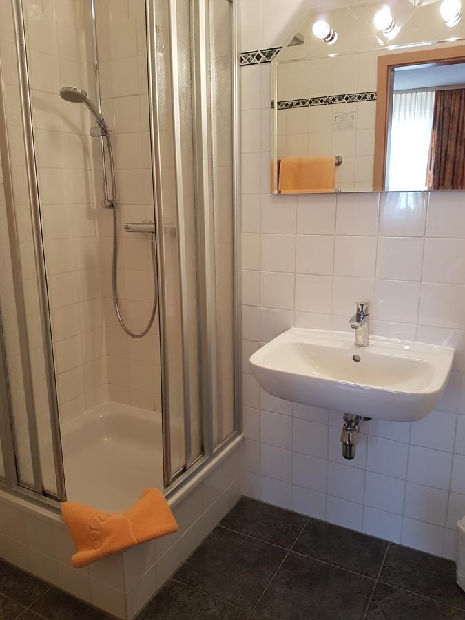 Altstadt Hotel Peiss شترالسوند المظهر الخارجي الصورة