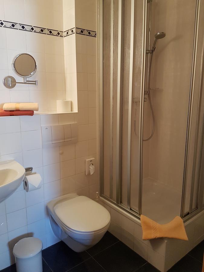 Altstadt Hotel Peiss شترالسوند المظهر الخارجي الصورة