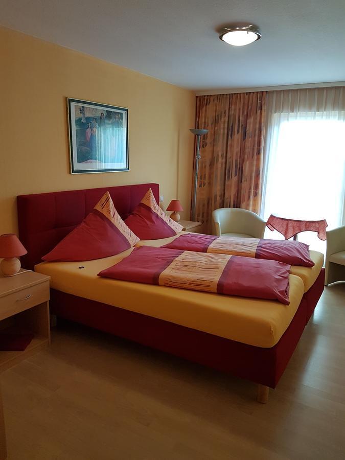 Altstadt Hotel Peiss شترالسوند المظهر الخارجي الصورة