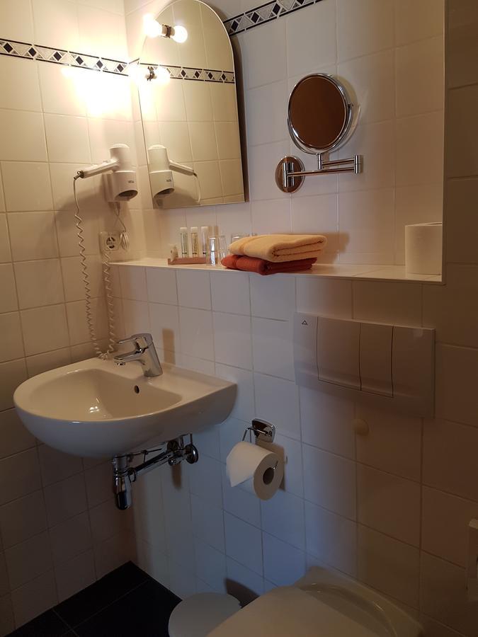Altstadt Hotel Peiss شترالسوند المظهر الخارجي الصورة